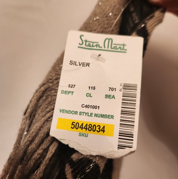 Floral Rose Scarf - Picture 6 of 6